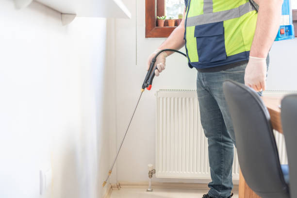 Best Cockroach Control Services  in Lakeland, FL